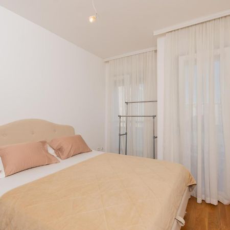Lux City Apartment With Parking Podgorica Buitenkant foto