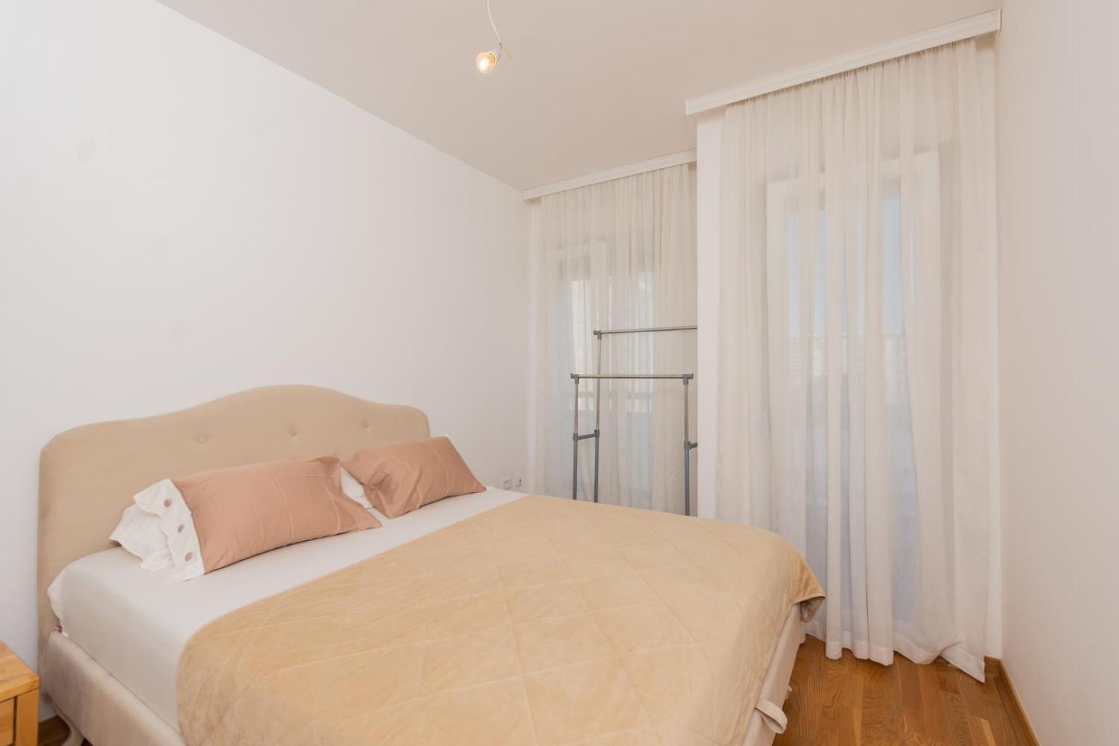 Lux City Apartment With Parking Podgorica Buitenkant foto